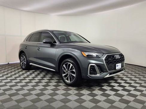 Used 2023 Audi Q5 2.0T Premium w/ Convenience Package image 6