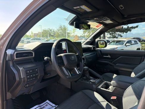 Used 2026 Toyota Tacoma TRD Off-Road w/ TRD Off Road Premium Package AWD/4WD image 25