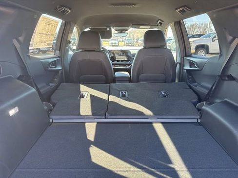 New 2026 Chevrolet Equinox LT w/ Convenience Package II FWD image 43