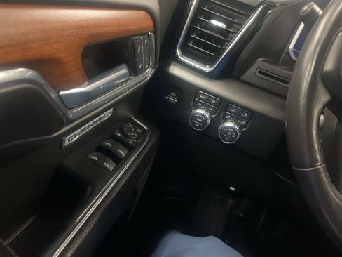 Used 2022 GMC Sierra 1500 Denali image 32