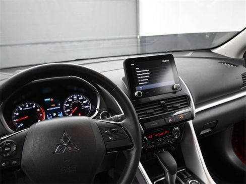 Used 2023 Mitsubishi Eclipse Cross SE image 10