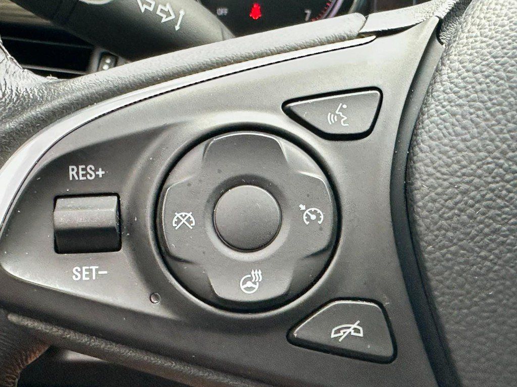Used 2020 Buick Envision Essence FWD image 20