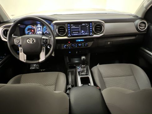 Used 2022 Toyota Tacoma SR5 AWD/4WD image 22