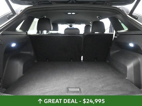 Used 2024 Volkswagen Atlas Cross Sport SE image 26