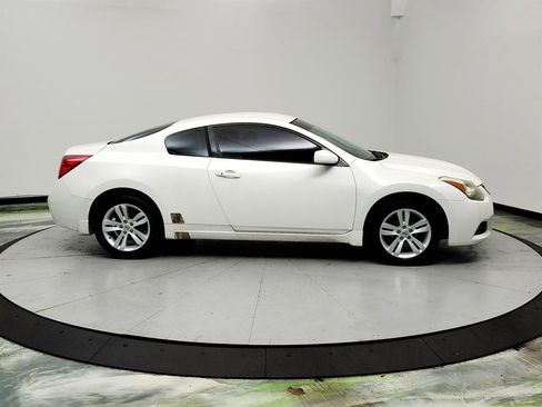 Used 2011 Nissan Altima 2.5 S image 4