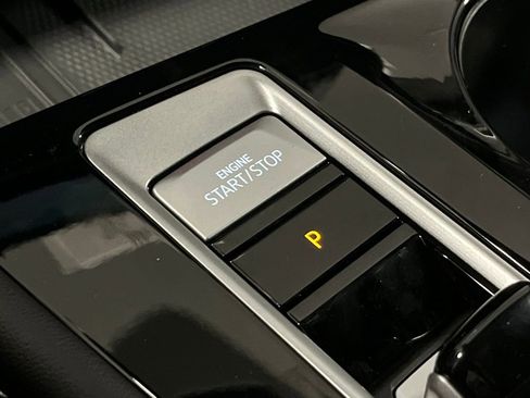 New 2026 Volkswagen Atlas Cross Sport SE AWD/4WD image 17