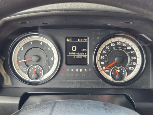Used 2019 RAM 1500 Classic SLT RWD image 14