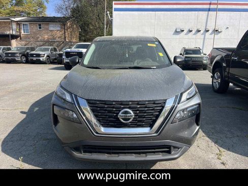 Used 2021 Nissan Rogue S image 2