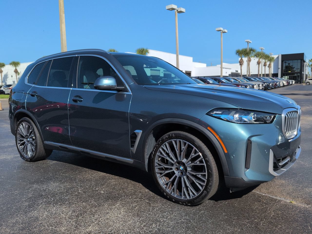 Used 2026 BMW X5 xDrive40i AWD/4WD image 2