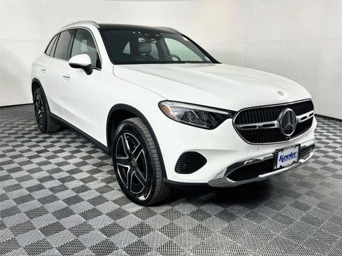 Certified 2026 Mercedes-Benz GLC 300 4MATIC image 8