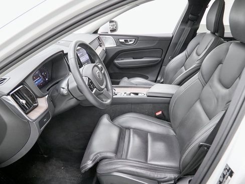 Certified 2023 Volvo XC60 B6 Ultimate image 19