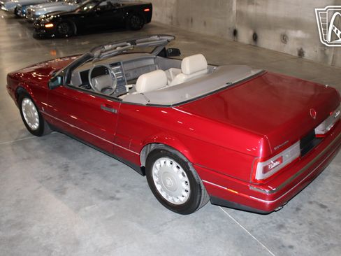 Used 1993 Cadillac Allante image 15