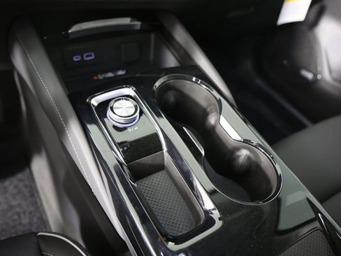 New 2025 Buick Envision Avenir image 24