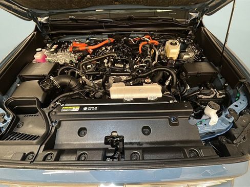 Used 2025 Toyota 4Runner 4WD image 25