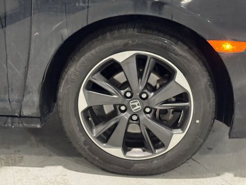 Used 2022 Honda Odyssey Elite image 18