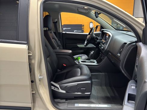 Used 2022 Chevrolet Colorado ZR2 image 18