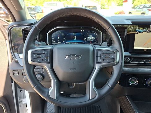 Used 2022 Chevrolet Silverado 1500 RST w/ Z71 Off-Road Package AWD/4WD image 22