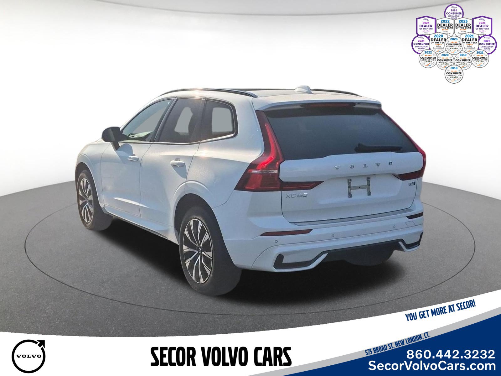 Used 2024 Volvo XC60 B5 Core w/ Protection Package Premier AWD/4WD image 8