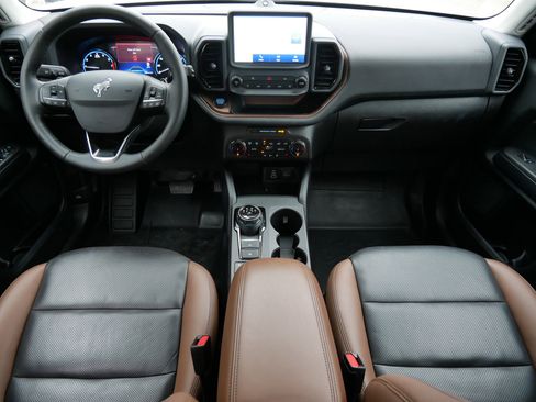 Used 2024 Ford Bronco Sport Badlands w/ Premium Package image 9