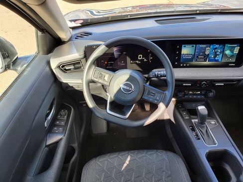 New 2026 Nissan Kicks SV image 14