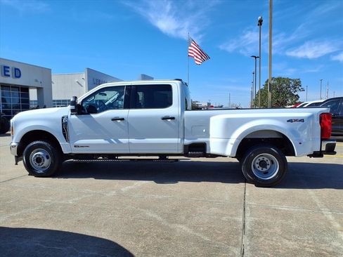 Used 2025 Ford F350 XLT image 3