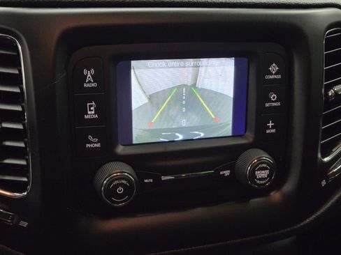 Used 2018 Jeep Compass Sport FWD image 18
