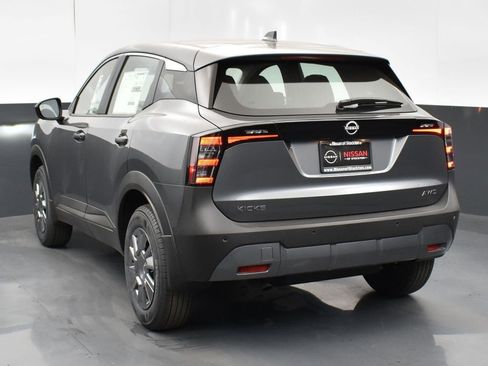 Used 2025 Nissan Kicks S image 6