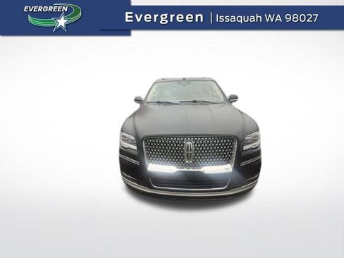 Used 2022 Lincoln Navigator Reserve image 1