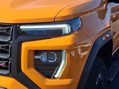 Used 2026 GMC Canyon AT4 w/ AT4 Premium Package image 10