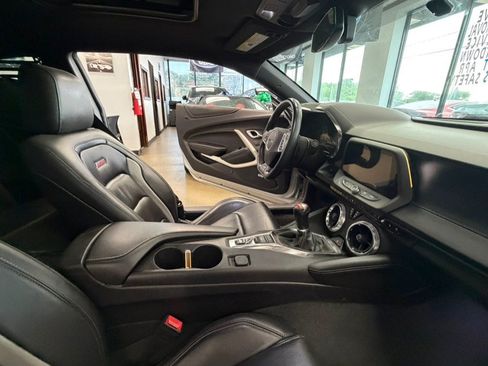 Used 2018 Chevrolet Camaro SS w/ Redline Edition RWD image 38
