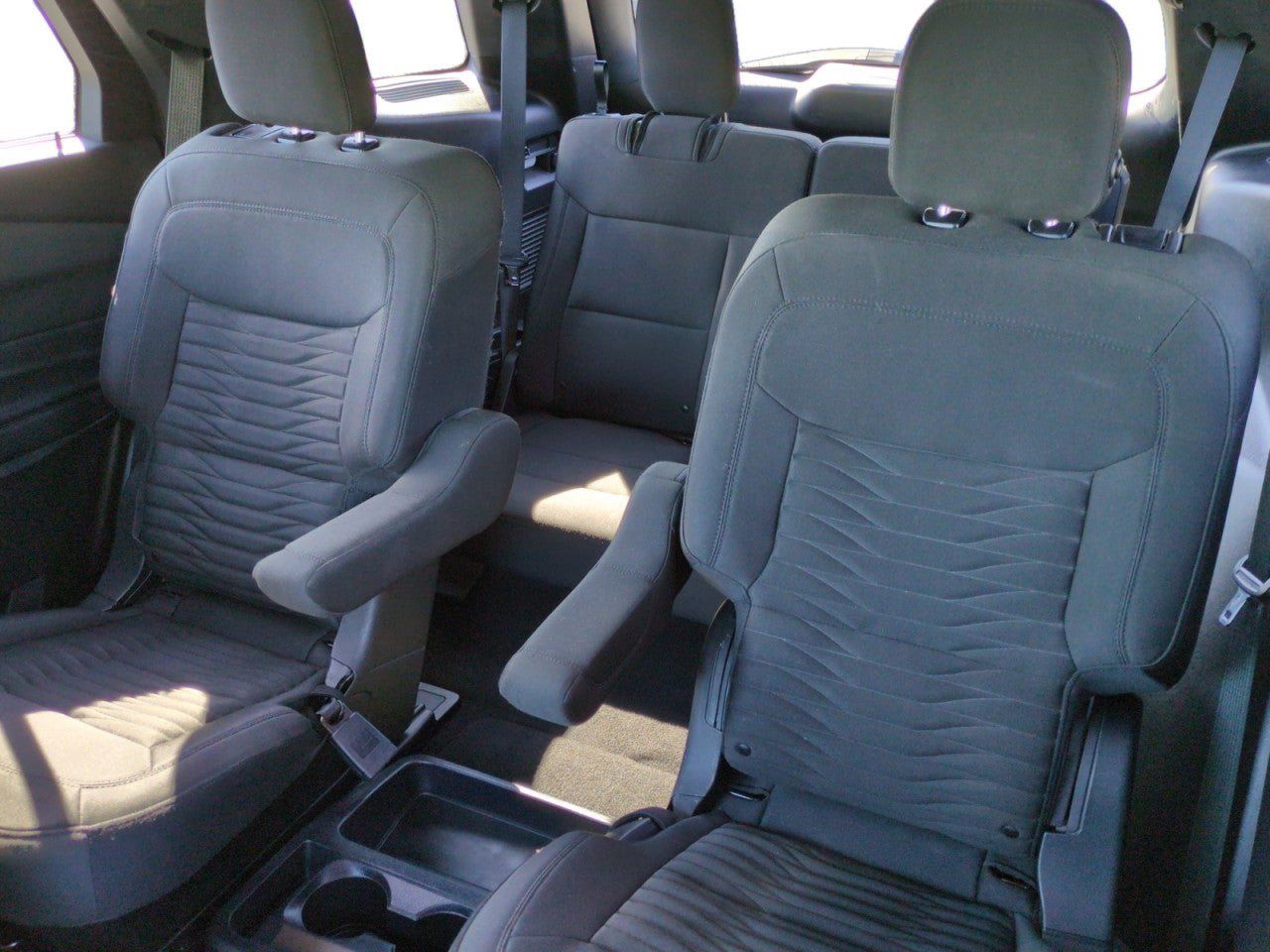 Used 2020 Ford Explorer XLT w/ Comfort Package AWD/4WD image 23