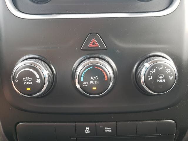 Used 2018 RAM 1500 Express AWD/4WD image 22
