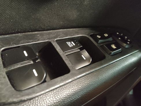 Used 2016 Kia Soul w/ Option Group 020 FWD image 27