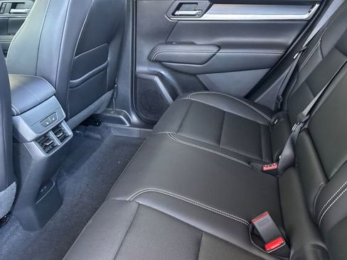 New 2026 GMC Terrain Elevation w/ Elevation Premium Package AWD/4WD image 13