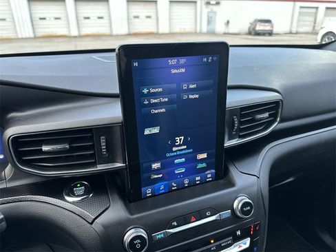 Used 2020 Ford Explorer ST w/ Premium Technology Package image 16