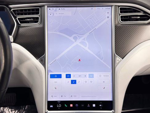 Used 2017 Tesla Model S 90D image 25