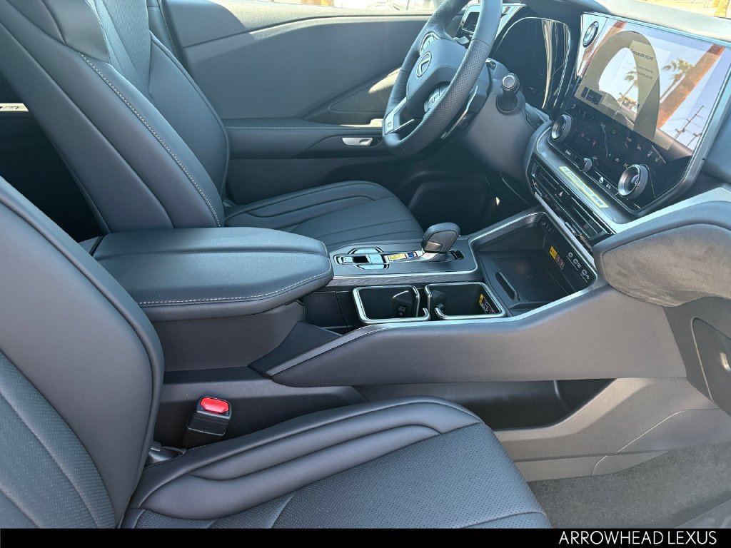 New 2026 Lexus TX 500h AWD image 12