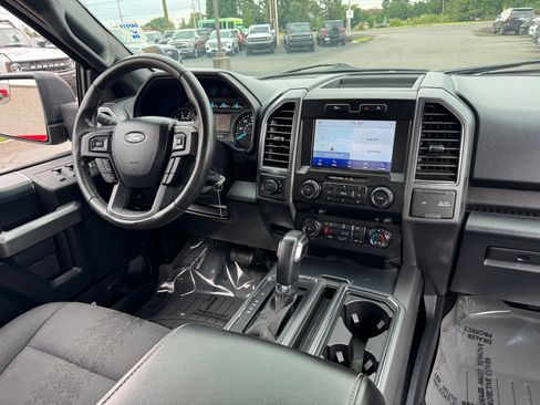 Used 2020 Ford F150 XLT w/ Equipment Group 302A Luxury AWD/4WD image 21