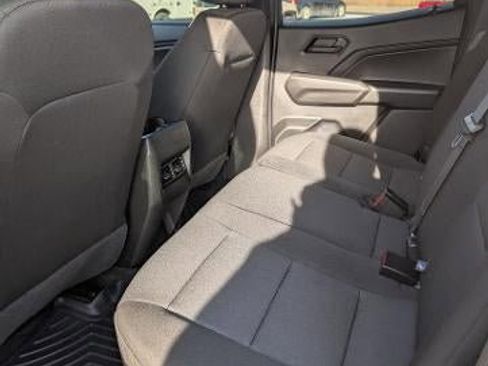 Used 2024 Chevrolet Colorado Trail Boss w/ Technology Package image 10