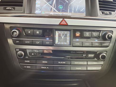 Used 2017 Genesis G80 3.8 RWD image 20
