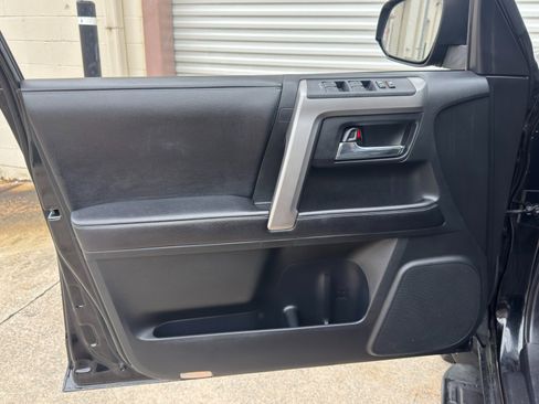 Used 2016 Toyota 4Runner SR5 Premium RWD image 38