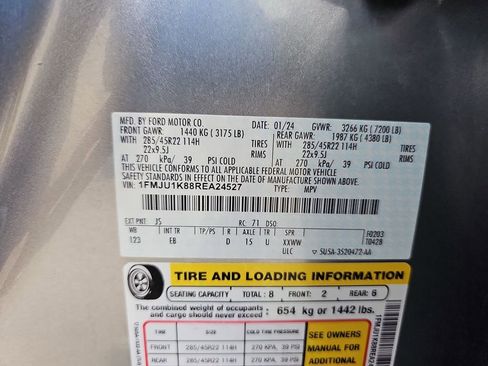 Used 2024 Ford Expedition Limited image 40