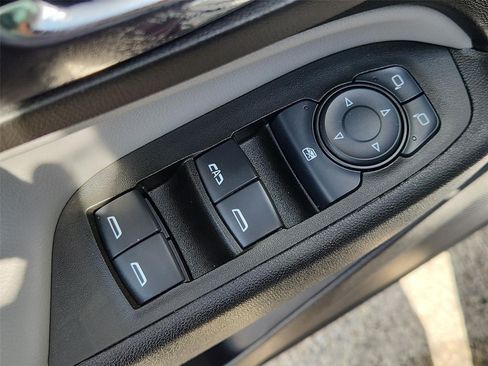 Used 2024 Chevrolet Equinox LS w/ LS Convenience Package FWD image 22