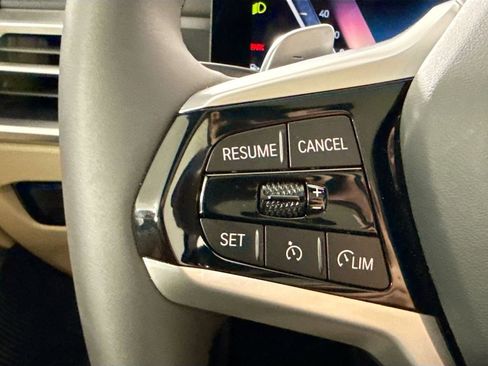 Used 2025 BMW 330i Sedan w/ Convenience Package RWD image 11