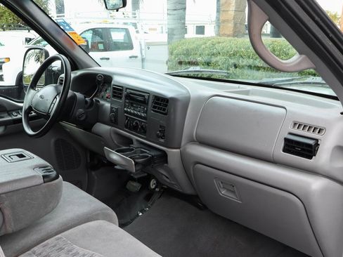 Used 2000 Ford F350 XLT image 35