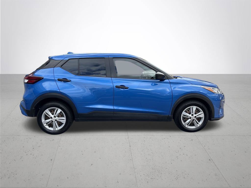Used 2022 Nissan Kicks S FWD image 5