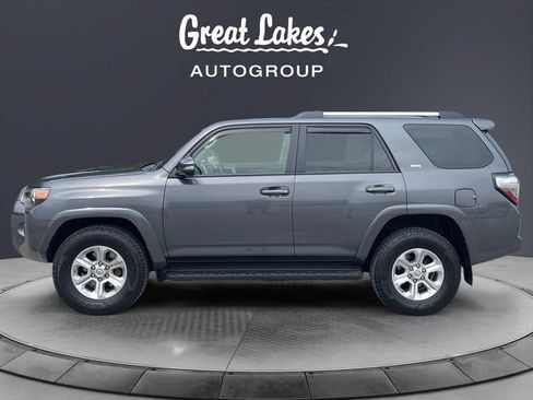 Used 2021 Toyota 4Runner SR5 Premium w/ Moonroof Package AWD/4WD image 2