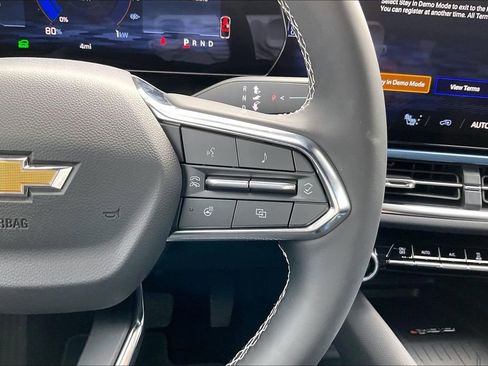 New 2026 Chevrolet Equinox EV LT image 20