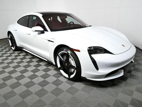 Certified 2021 Porsche Taycan Turbo w/ Premium Package AWD/4WD image 28