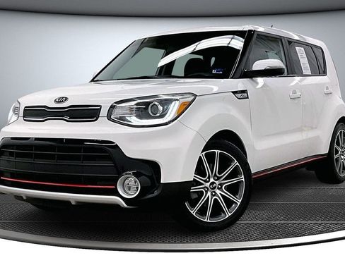 Used 2019 Kia Soul ! w/ Technology Package image 3